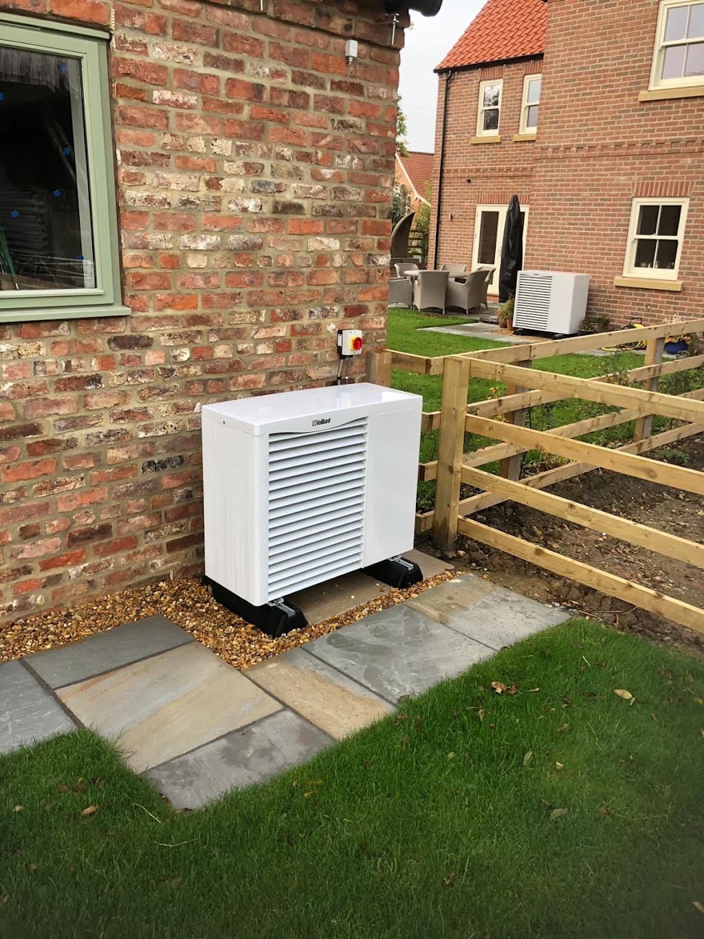 Eco Air Source Heat Pump Installer
