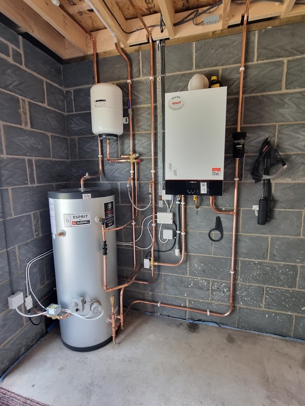 Phoenix Install Plumbing and Heating services Norwich